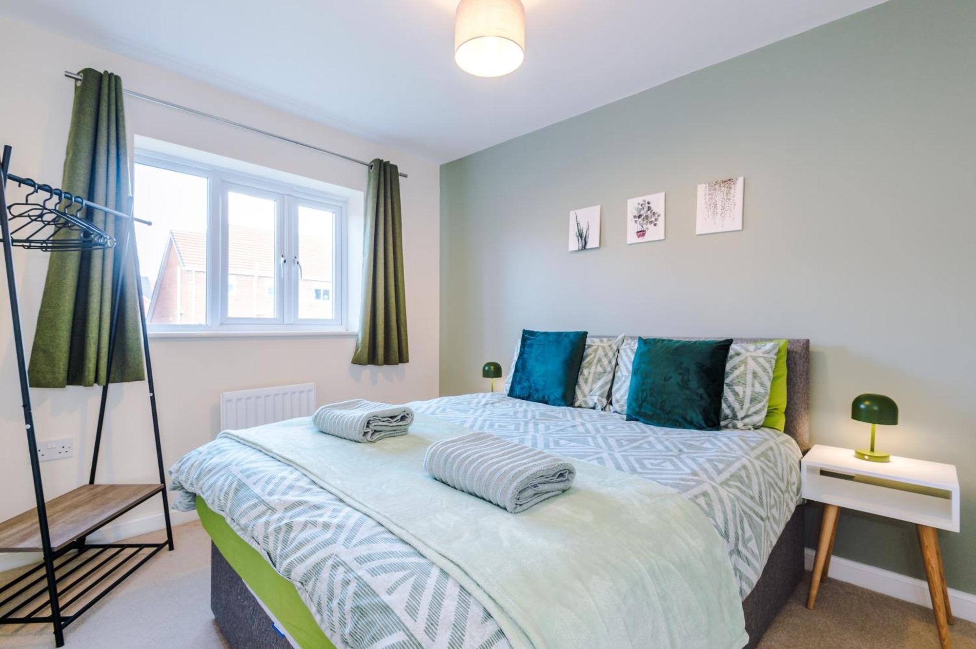 Modern Semi Detached In A Quiet Location, Driveway Parking Villa Ewloe Exterior foto