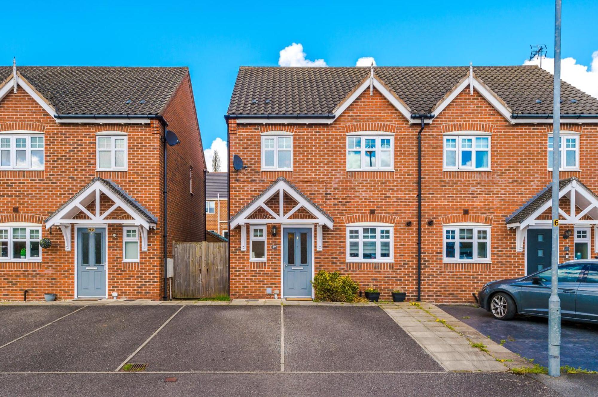 Modern Semi Detached In A Quiet Location, Driveway Parking Villa Ewloe Exterior foto